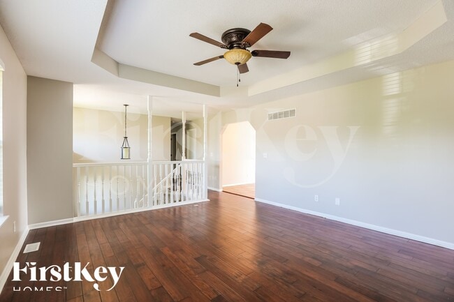 Building Photo - 1109 Wiltshire Blvd