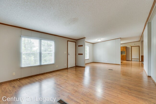 Foto del edificio - 4 br, 2 bath House - 206 John Carson Road