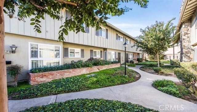 Foto principal - 1109 E 1st St
