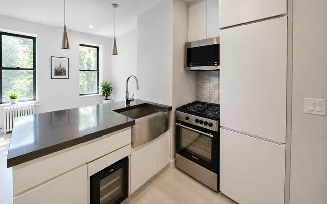 Building Photo - 195 Stanton St