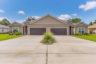 Building Photo - 6809 Water St