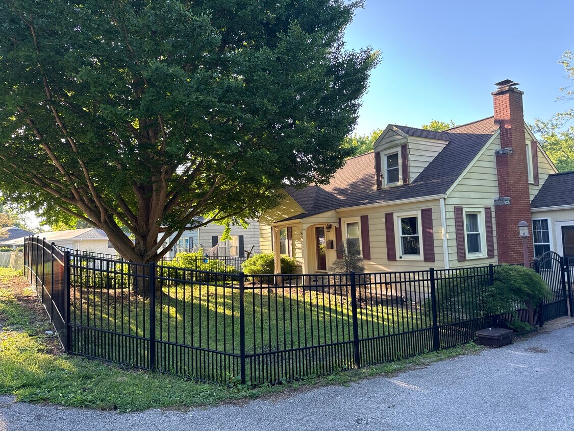 Foto principal - 11 Woodside Dr