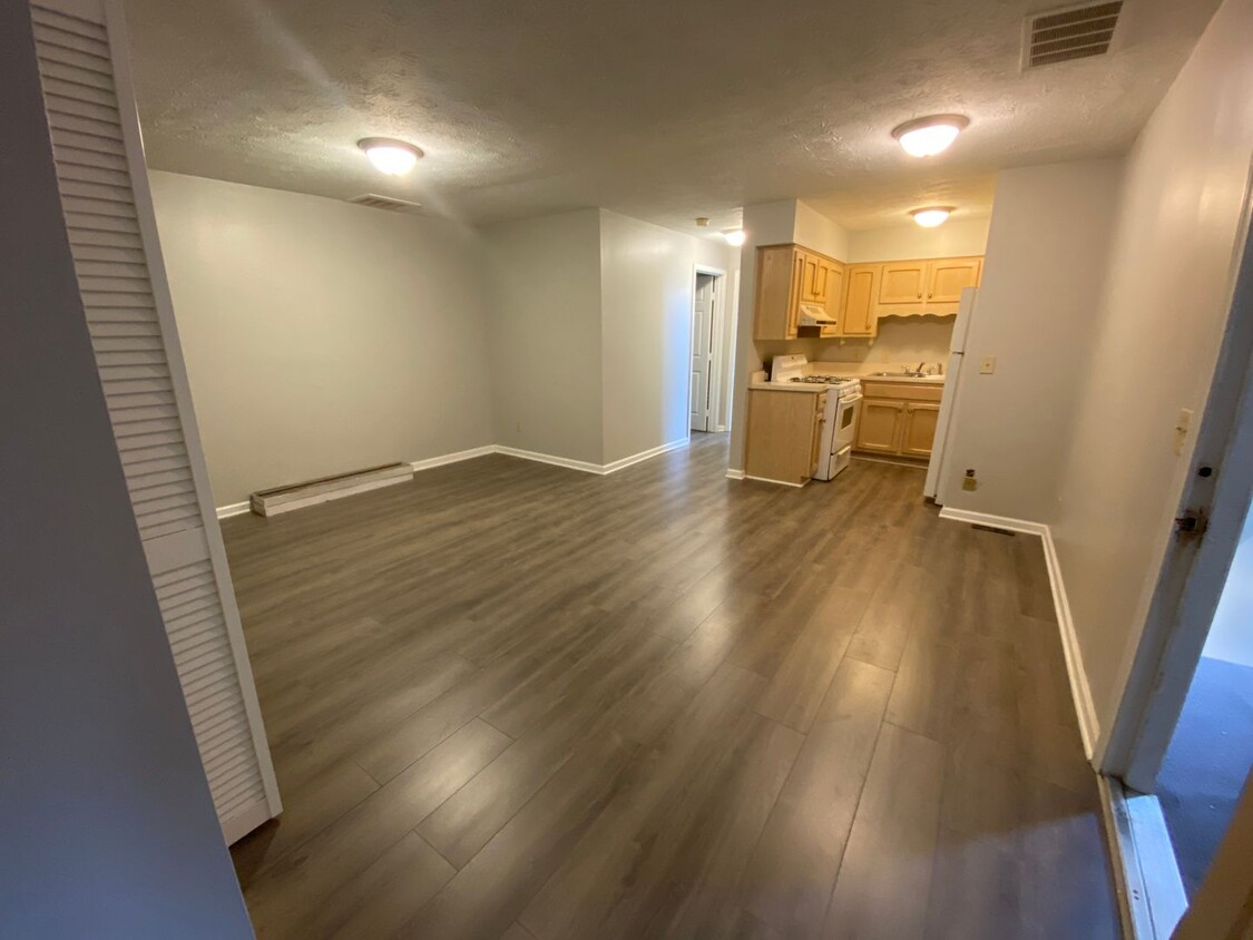Foto principal - 99 W Jackson Street