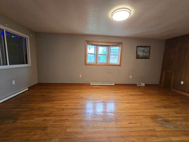 Foto del edificio - 3 Bedroom Home - Conveniently Located in N...
