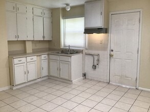 Building Photo - 5029 N 48th St
