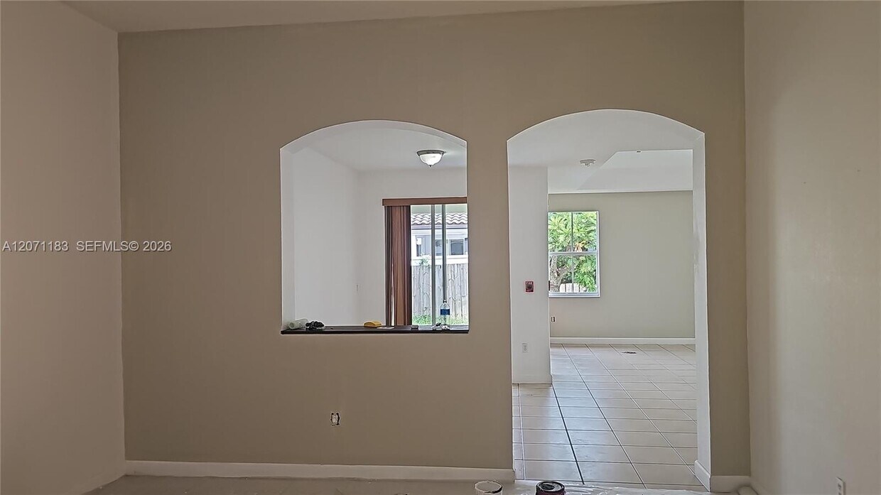 Building Photo - 14918 SW 15th Ln