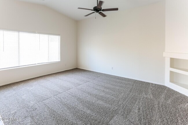 Foto del edificio - 17254 W Ashley Dr