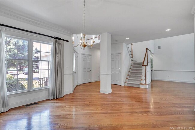 Building Photo - 29 Regency Cir