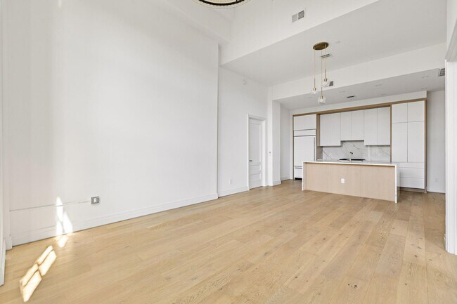 Foto del edificio - 720 Clinton St