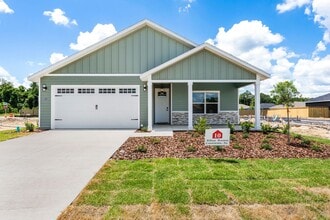 Building Photo - 6723 SW 15 Pl