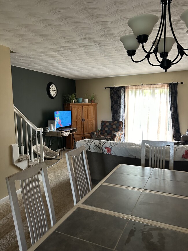 Living Room (Level 1) - 5465 Marsh Rd