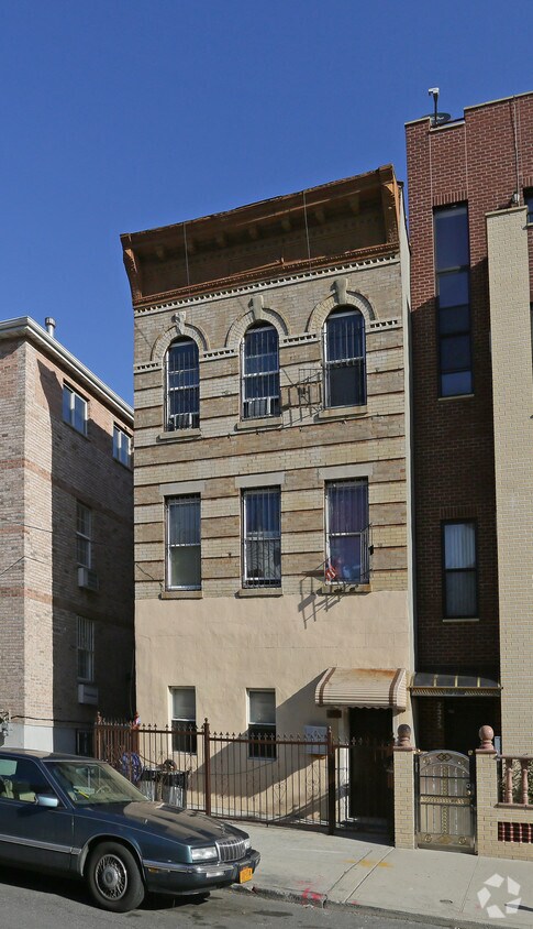 Foto del edificio - 2323 Dean St