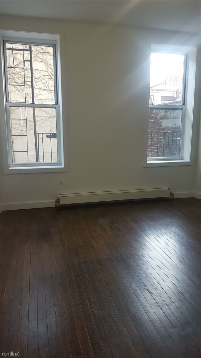 Building Photo - 2035 48th St