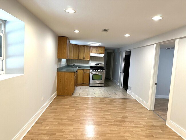 Foto del edificio - 2529 W Thomas St