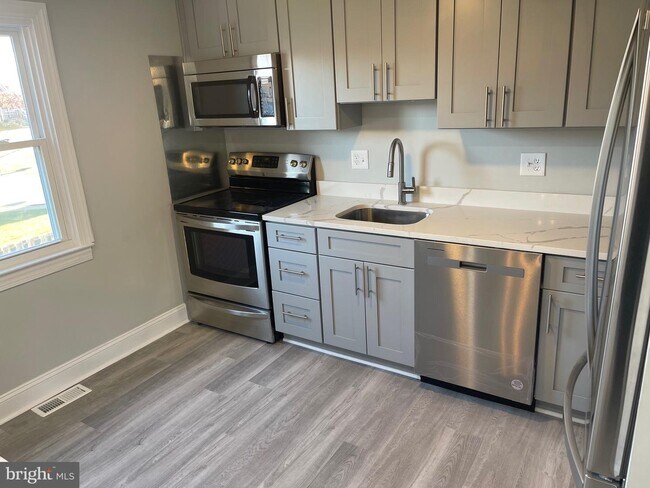 Foto del edificio - 6415 Whitwell Ct