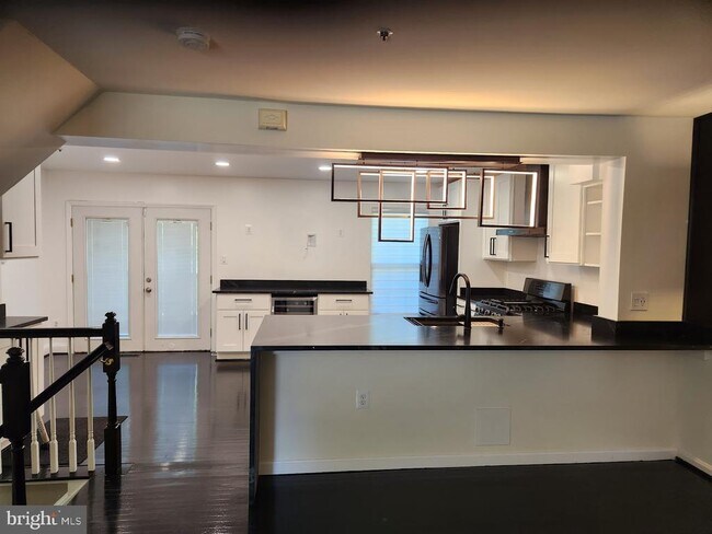 Foto del edificio - 12825 Town Center Way