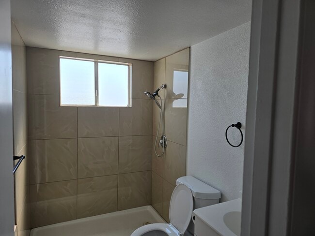 Foto del edificio - 2140 Webster St