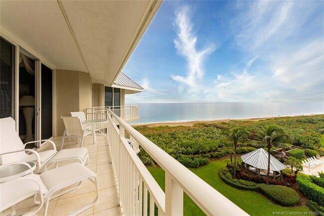 Foto del edificio - 579 NE Plantation Rd