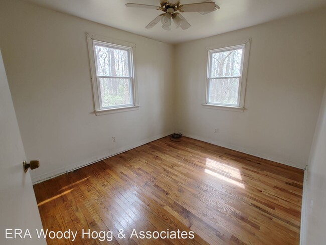 Building Photo - 3 br, 1 bath House - 2299 Piping Tree Ferry