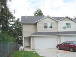 Building Photo - 8406 NE 37th Cir