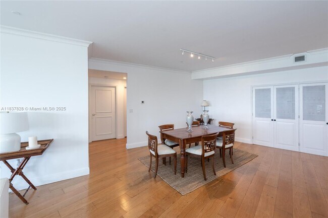 Building Photo - 9601 Collins Ave
