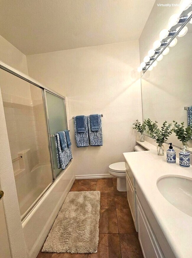 Foto del edificio - 7666 Park Bay Dr