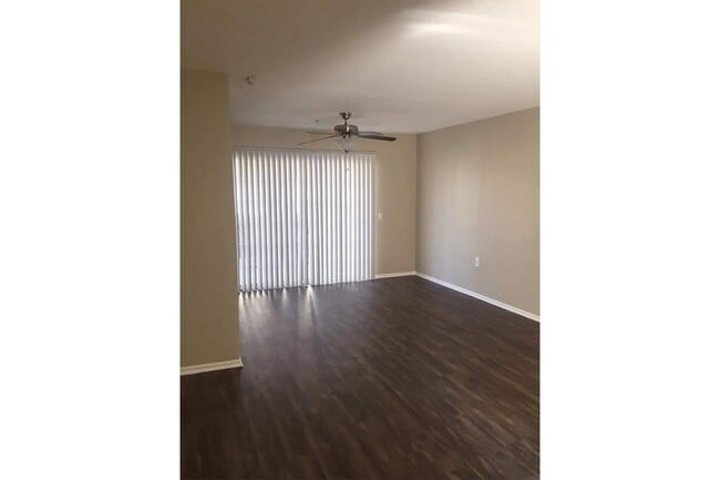 Building Photo - Palos Verdes Villas