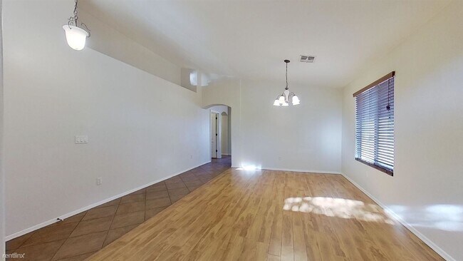 Building Photo - 4 br, 2 bath House - 8341 South Egyptian D...