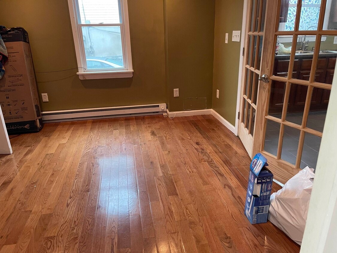 Building Photo - 375 S 19th St