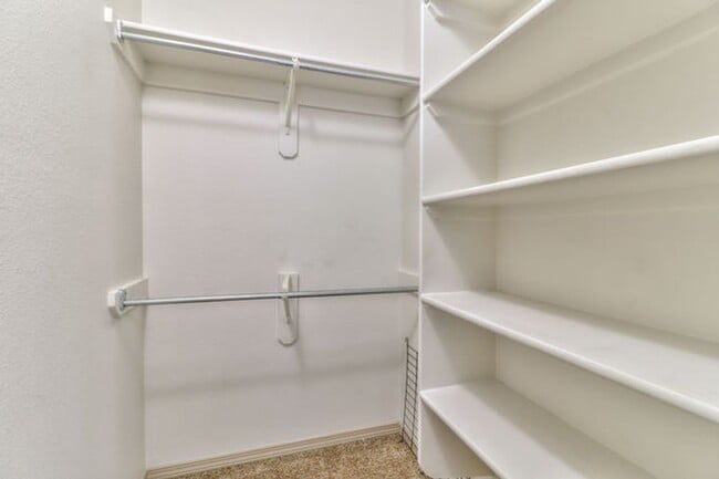 Foto del edificio - Spacious 3 bedroom, 1 bath home in Urbana ...
