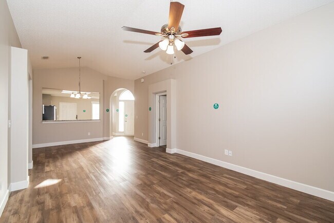 Foto del edificio - 1544 Slash Pine Ct