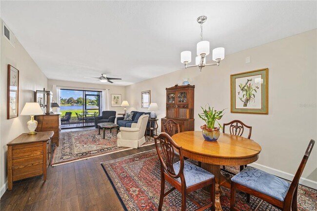 Foto del edificio - 4117 Fairview Vista Point