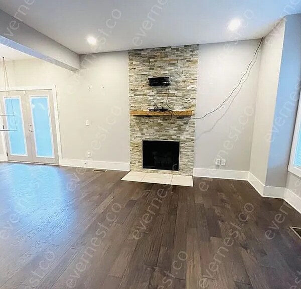 Building Photo - 3-Bed/2.5-Bath Home/Available Soon!
