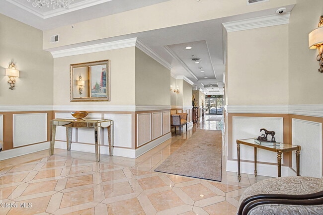 Building Photo - 87 Railroad Pl