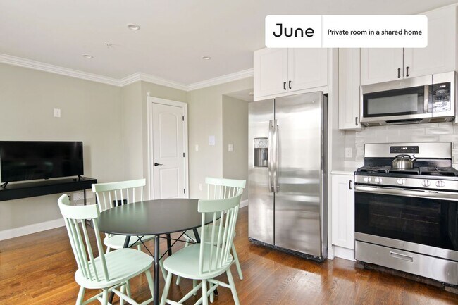 Foto del edificio - Room in Shared 5 bed/1.5 bath home