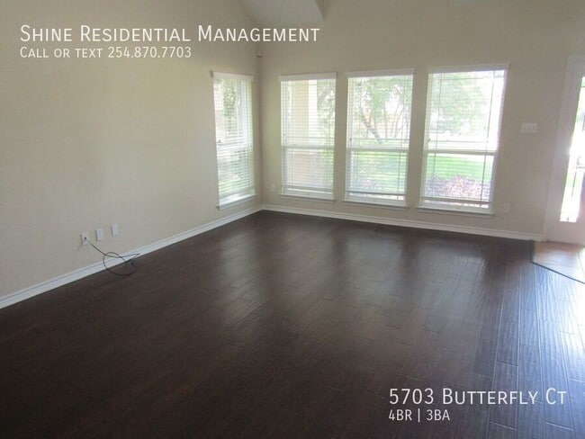 Foto del edificio - 5703 Butterfly Ct