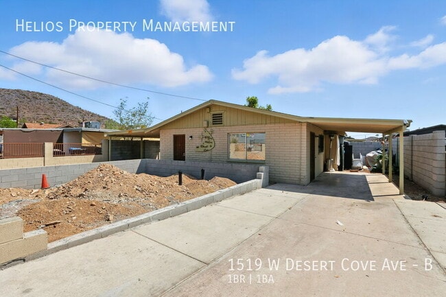 Foto del edificio - 1519 W Desert Cove Ave