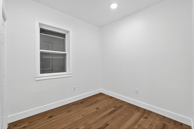 Foto del edificio - 93 W 11th St