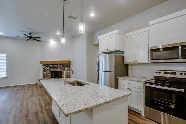 Building Photo - Wonderful Townhomes in Cooper District!!