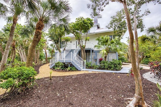 Building Photo - 547 N Yachtsman Dr