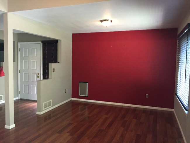 Building Photo - 2677 S Deframe Cir