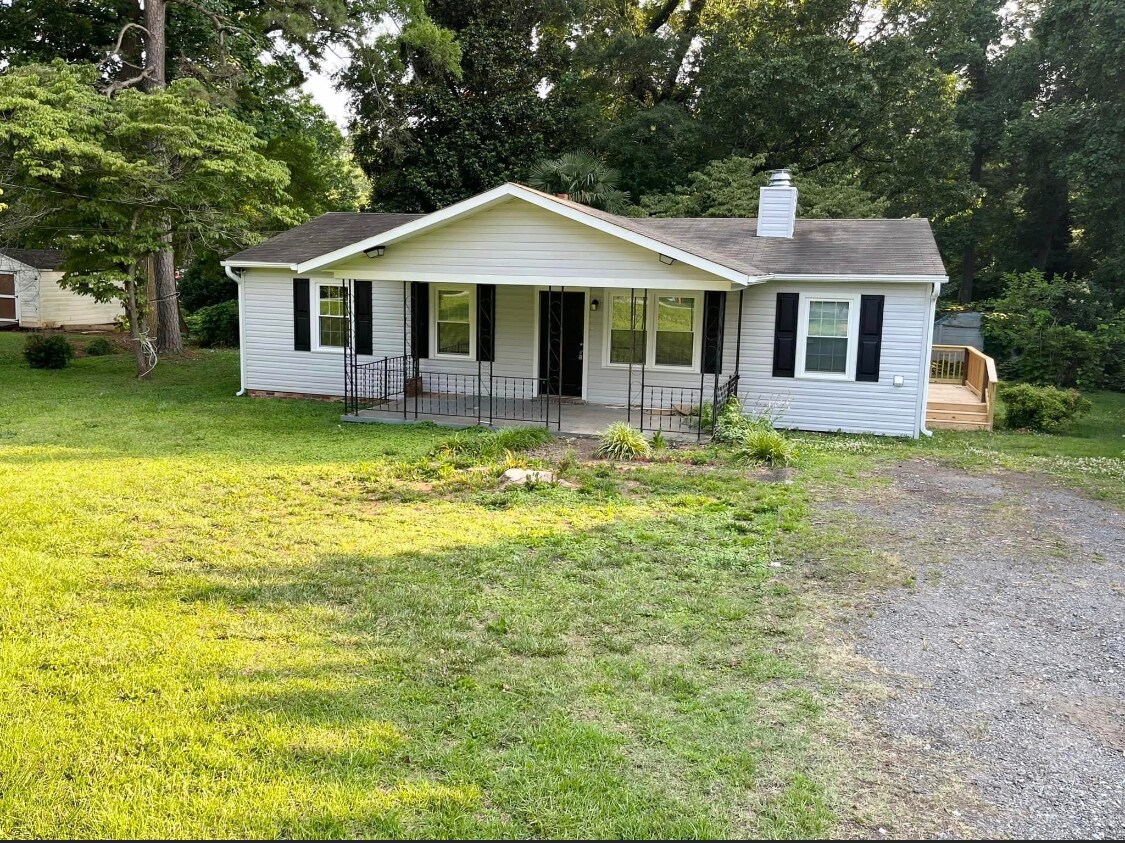 Primary Photo - 2035 Ebinport Rd