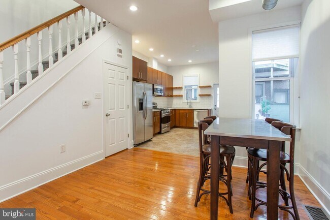 Foto del edificio - 530 Queen St