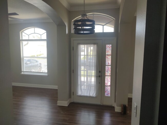 Foto del edificio - 13883 Blythewood Dr