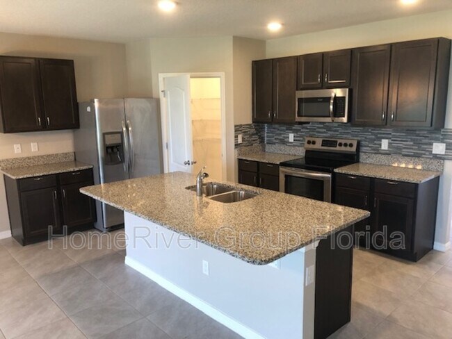 Foto del edificio - 9052 Tuscan Cypress St