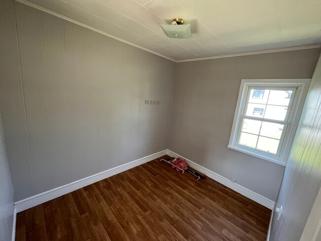 bedroom (1) - 370 Ellis St