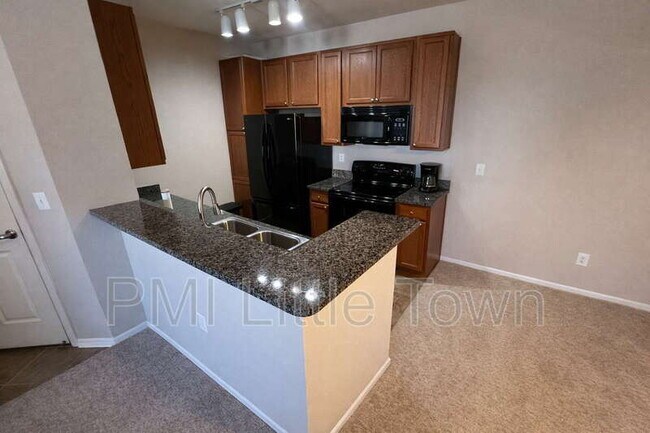 Foto del edificio - 17389 Nature Walk Tr