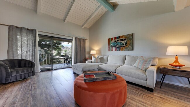 Foto del edificio - 2160 S Palm Canyon Dr