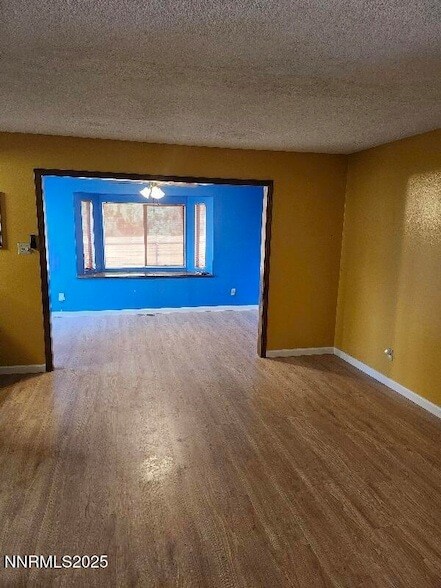 Foto del edificio - 7720 Fowler Ave