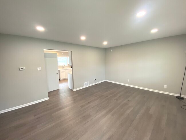 Building Photo - 26759 S Melrose Ln